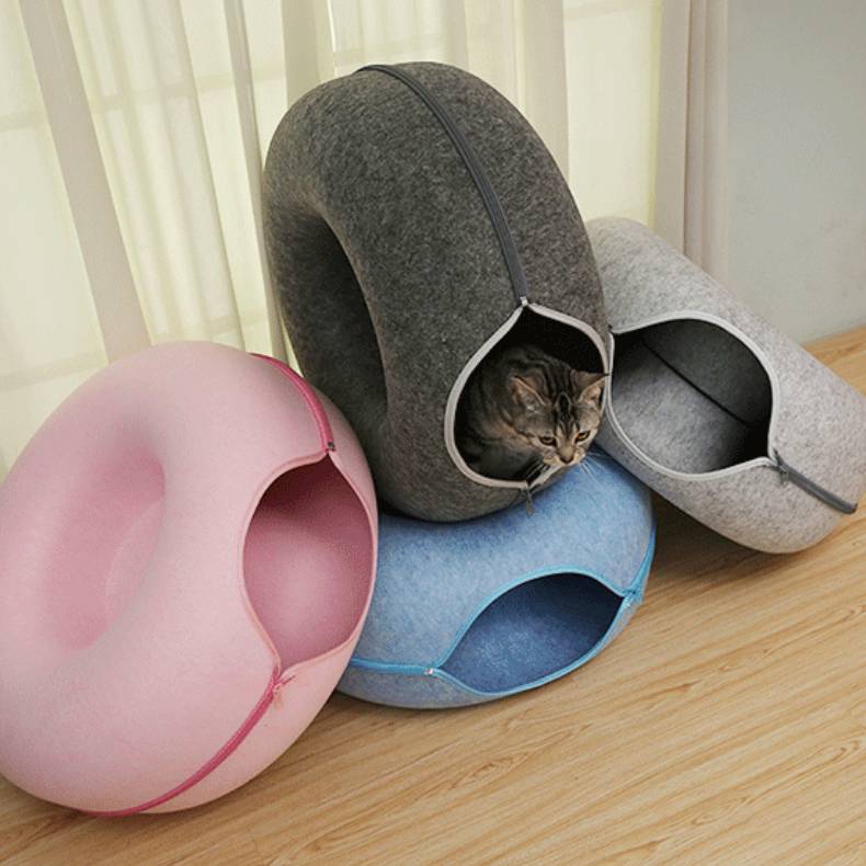 Donut Cat Tunnel Bed – Natural Felt Pet Cave